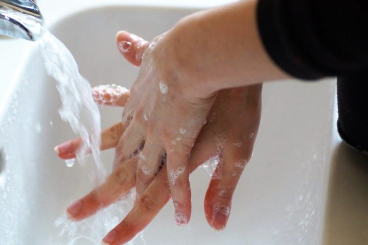 Lavado de manos, medida eficaz en el cuidado de la salud